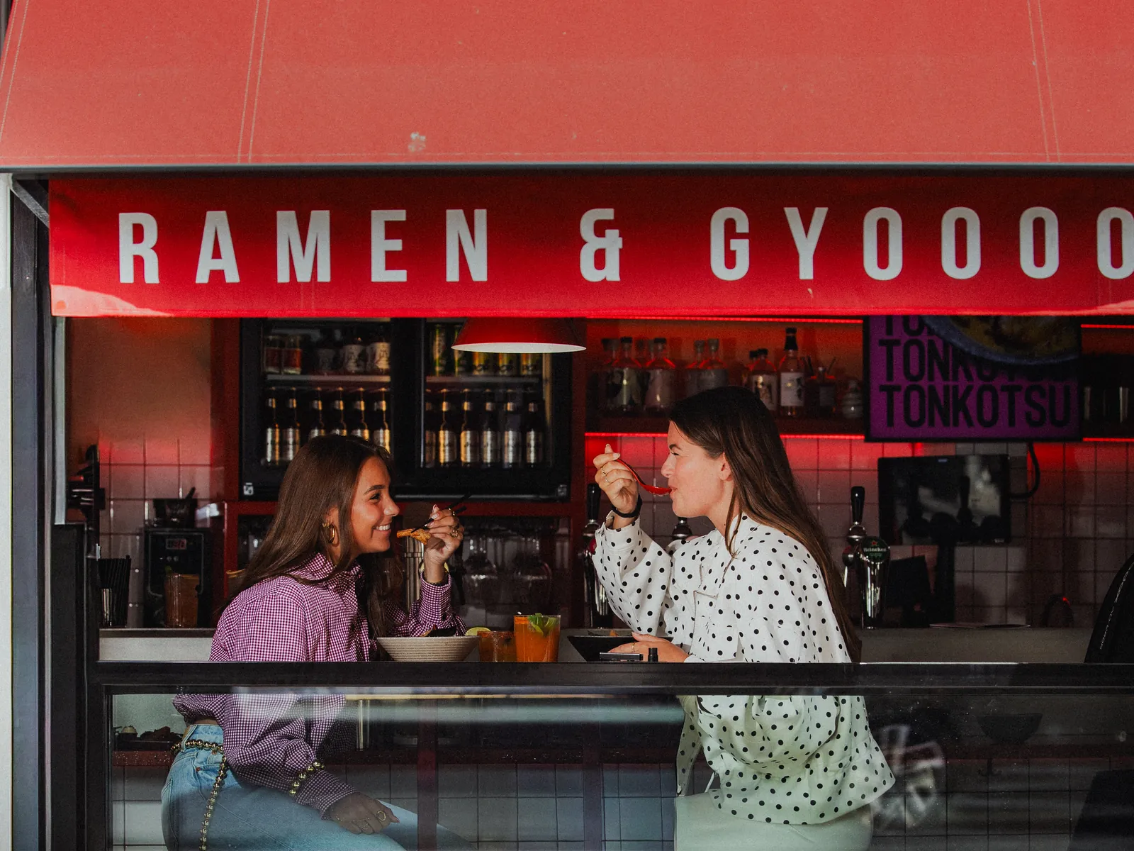 Otemba Gyoza · gevel