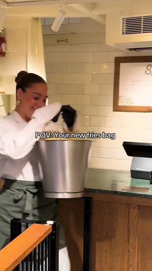 't Pareltje · POV: je nieuwe frietzak