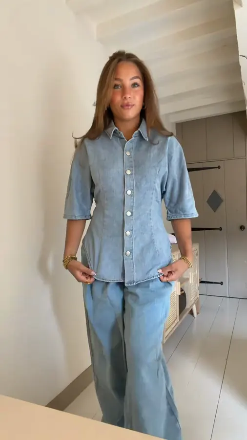 Mooish · denim